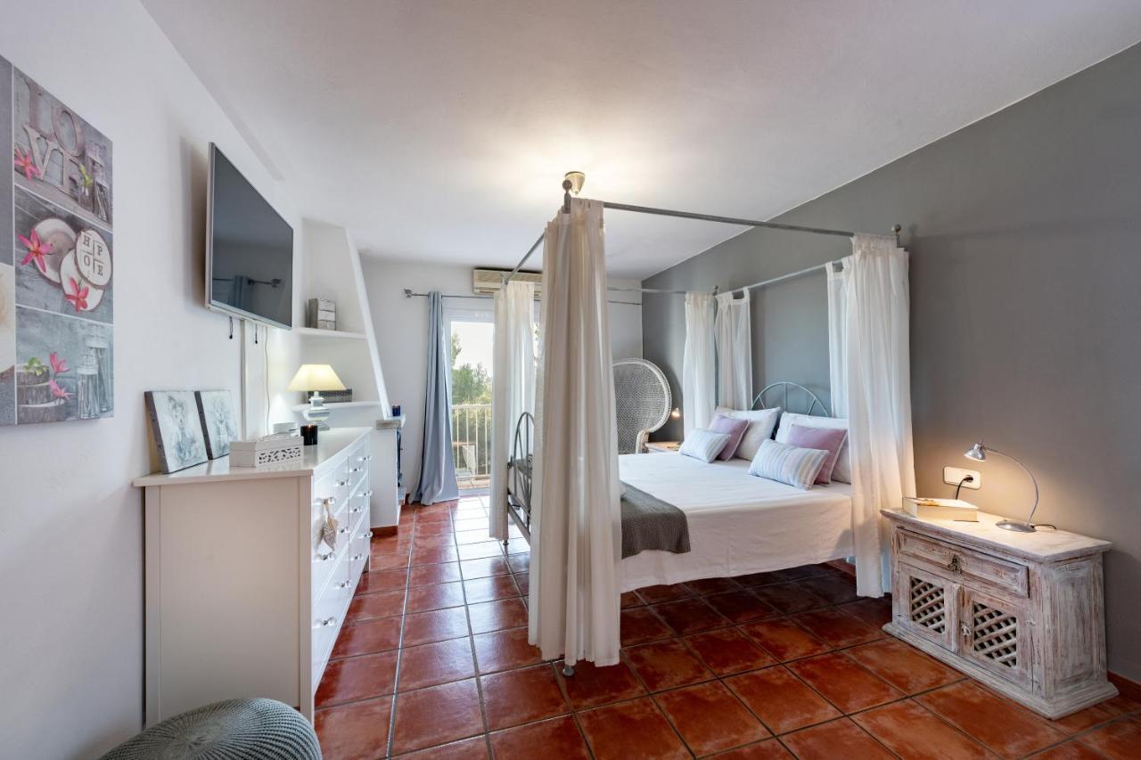 Villa Mercedes Cala Llonga  Zewnętrze zdjęcie